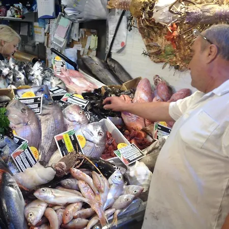 民宿 Secco's Seaview L-Imgarr