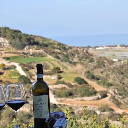 Secco's Seaview Privatunterkunft L-Imgarr