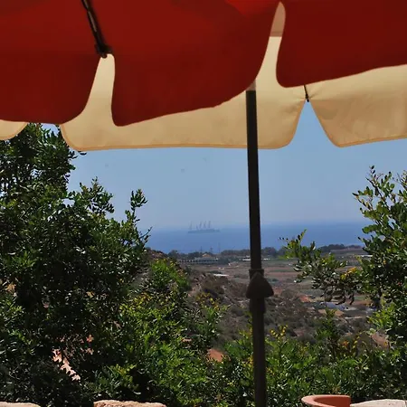 Secco's Seaview منزل للإقامة L-Imgarr